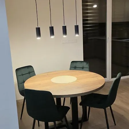 Lägenhet Stylovy So Zahradou A Parkovanim Trenčín